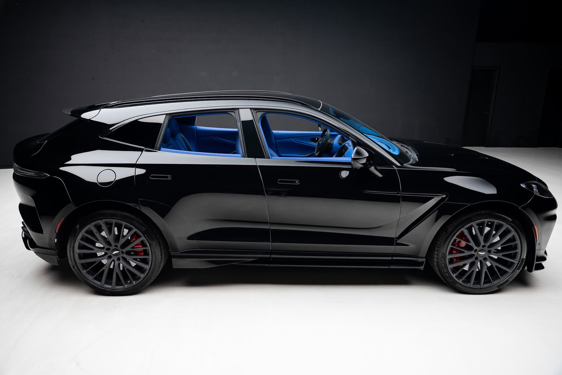 Used 2023 Aston Martin DBX 707 AWD/4WD image 34