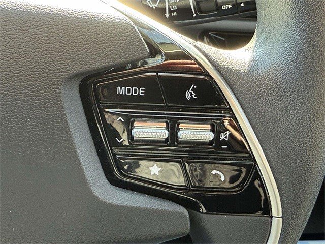 Used 2023 Kia Niro LX image 22