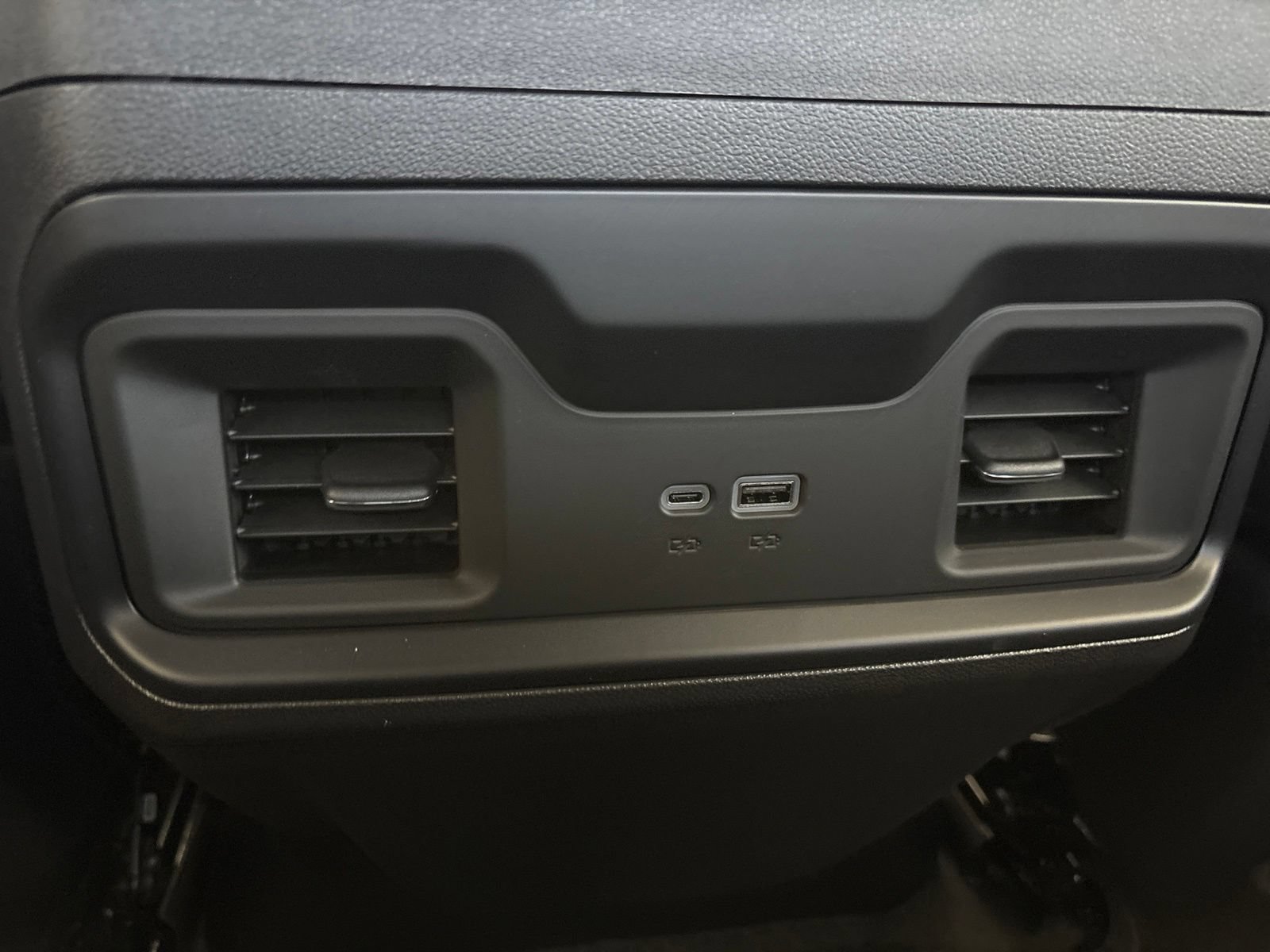 New 2026 Chevrolet Silverado 1500 LT Trail Boss w/ LT Trail Boss Premium Package AWD/4WD image 17