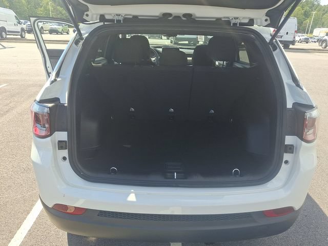 Used 2025 Jeep Compass Sport AWD/4WD image 29