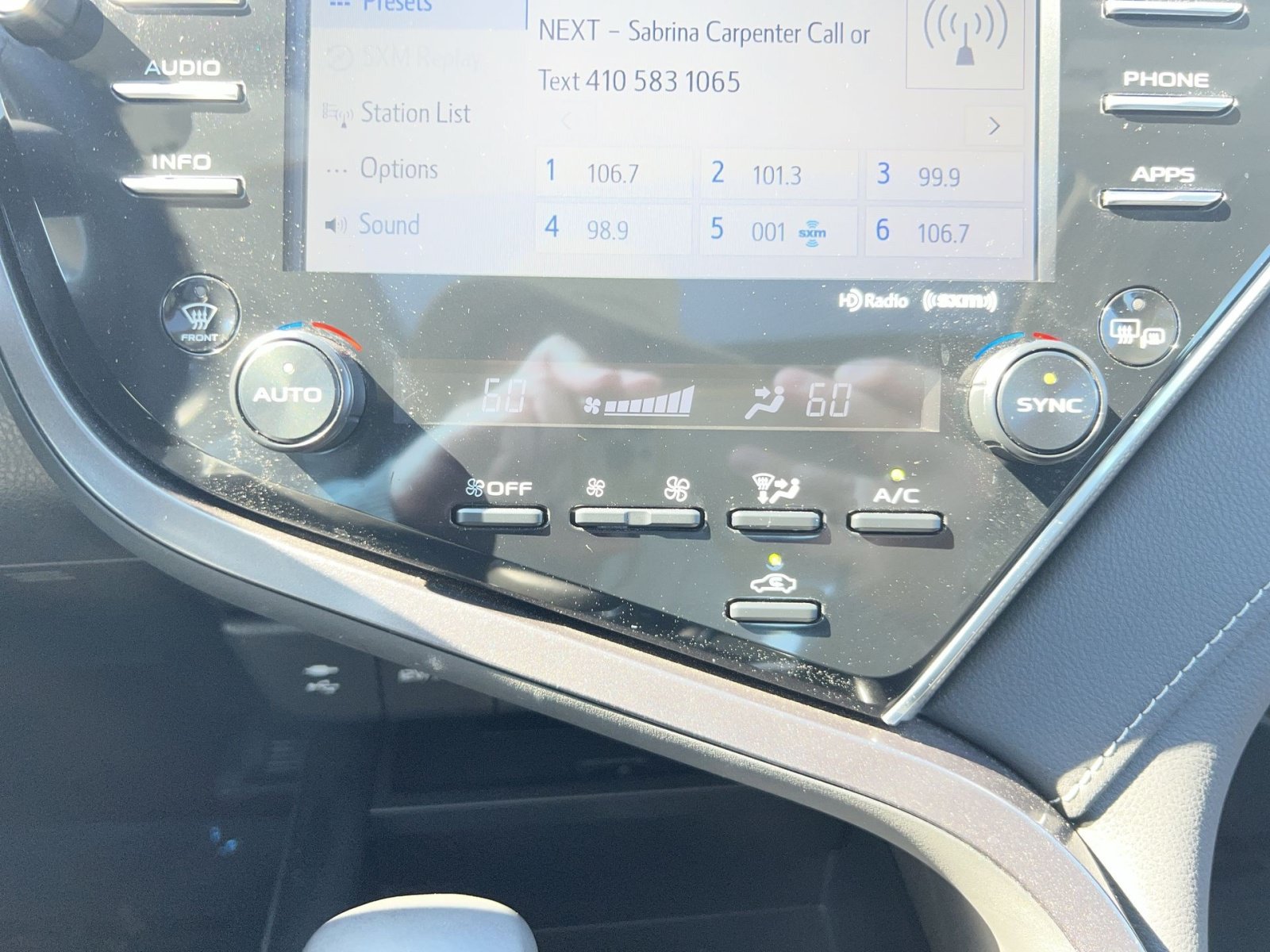 Used 2018 Toyota Camry XSE w/ Four Season Floor Mat Package FWD image 20