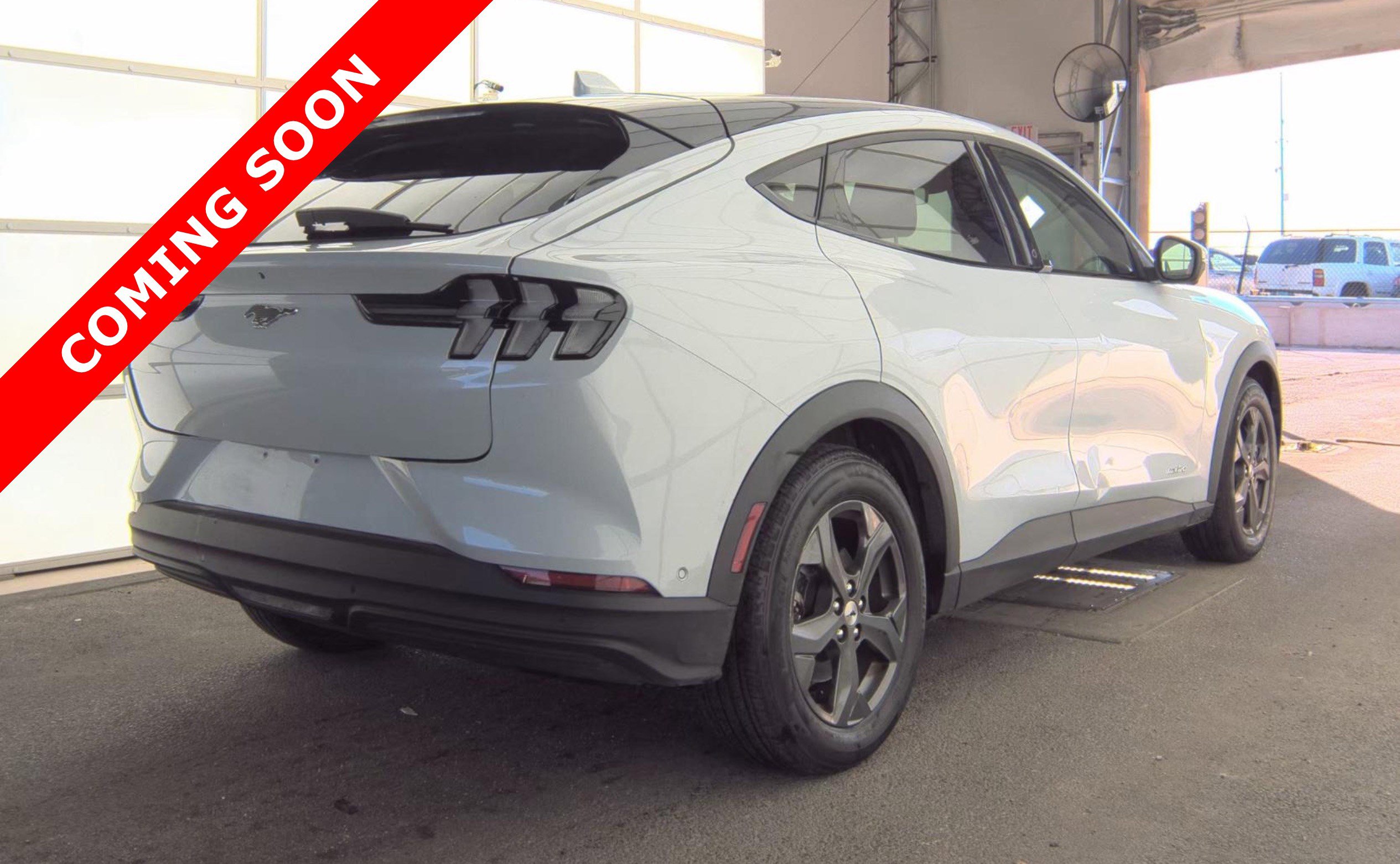 Used 2021 Ford Mustang Mach-E Select w/ Comfort/Technology Package image 4