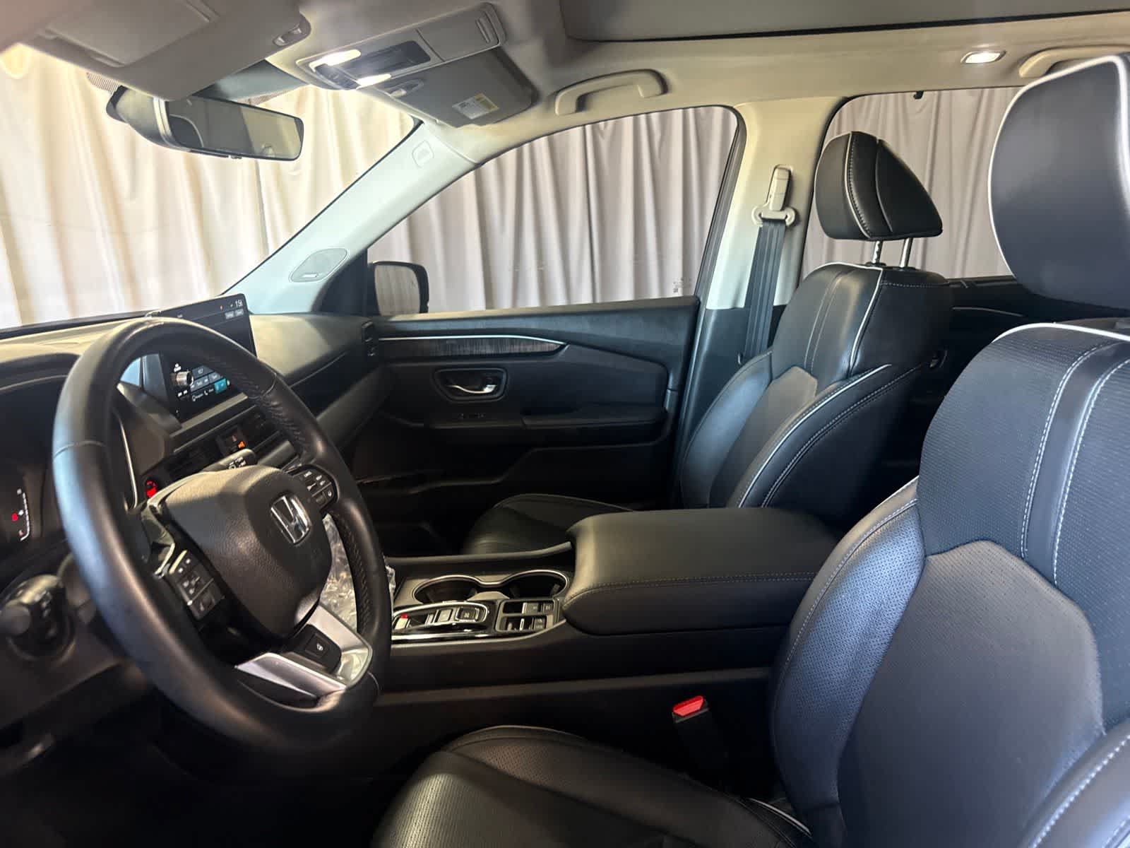 Used 2024 Honda Pilot Elite image 19