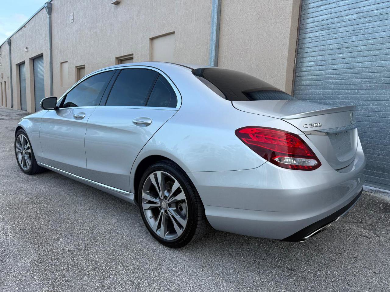 Used 2016 Mercedes-Benz C 300 Sedan image 4