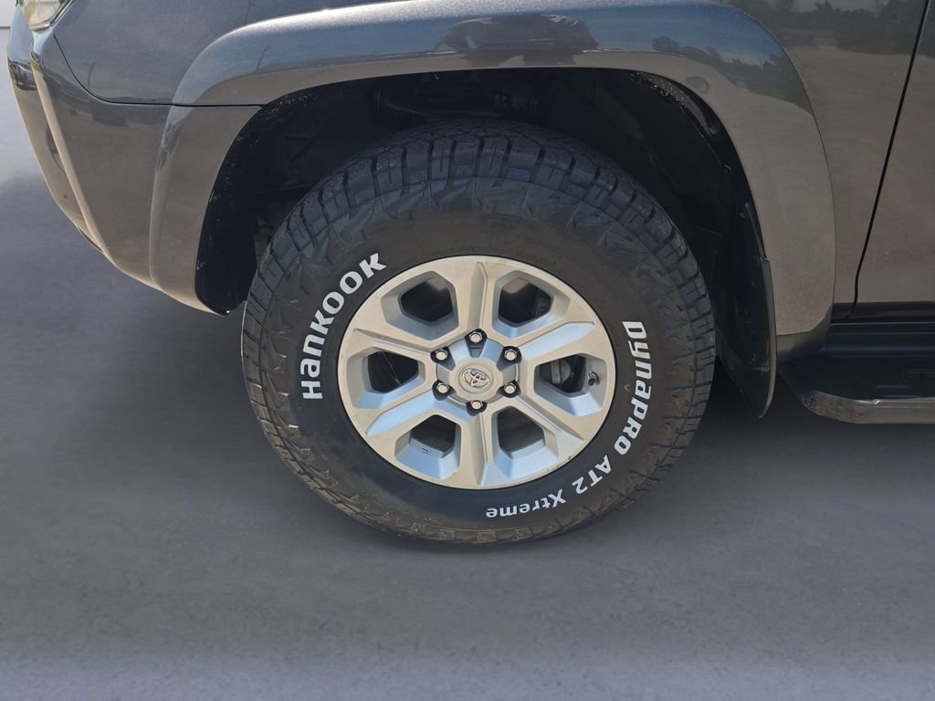 Used 2021 Toyota 4Runner SR5 Premium AWD/4WD image 10