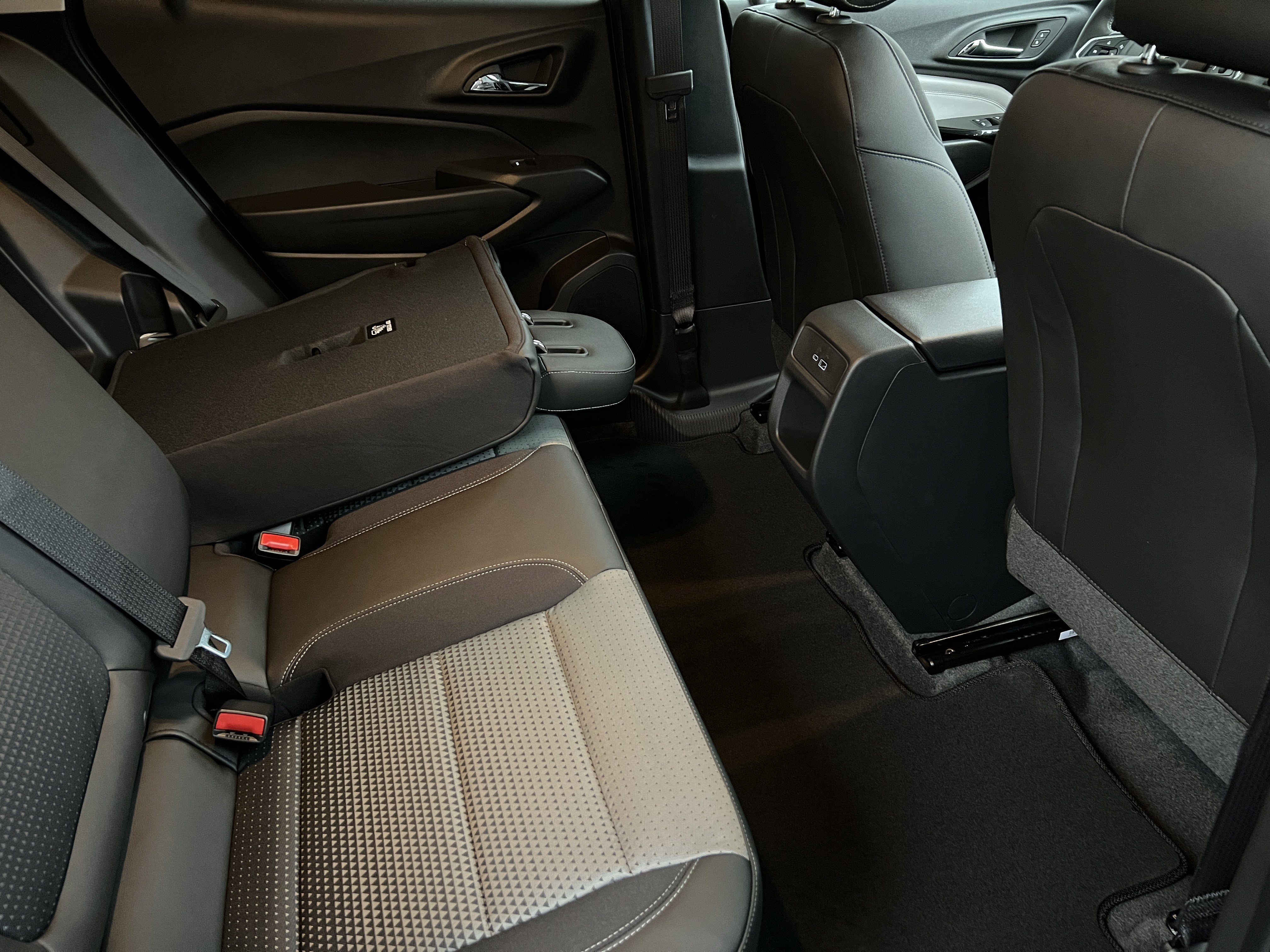 New 2026 Chevrolet Trax LT w/ Driver Confidence Package image 20