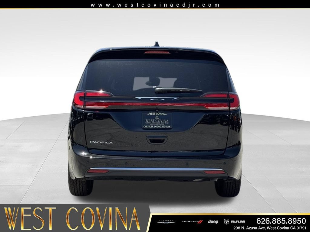 New 2027 Chrysler Pacifica Select FWD image 9