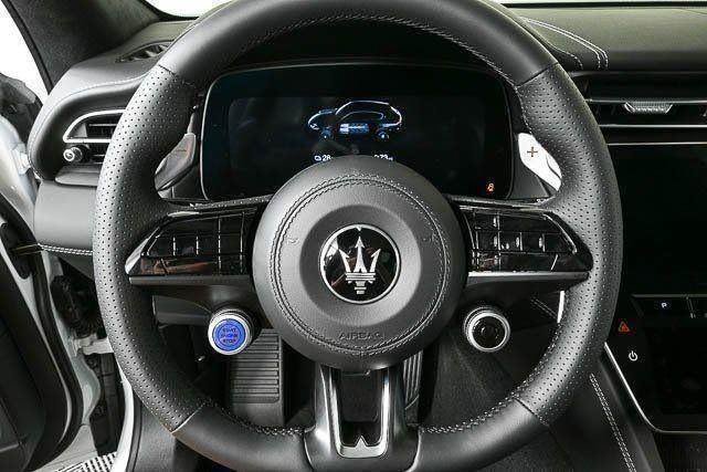 New 2025 Maserati Grecale Folgore AWD/4WD image 10