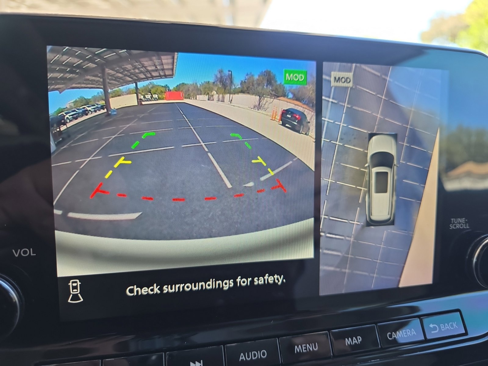 Used 2022 Nissan Pathfinder SL w/ SL Premium Package image 13