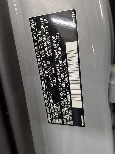 Certified 2025 Volvo V60 B5 Cross Country Ultra image 11