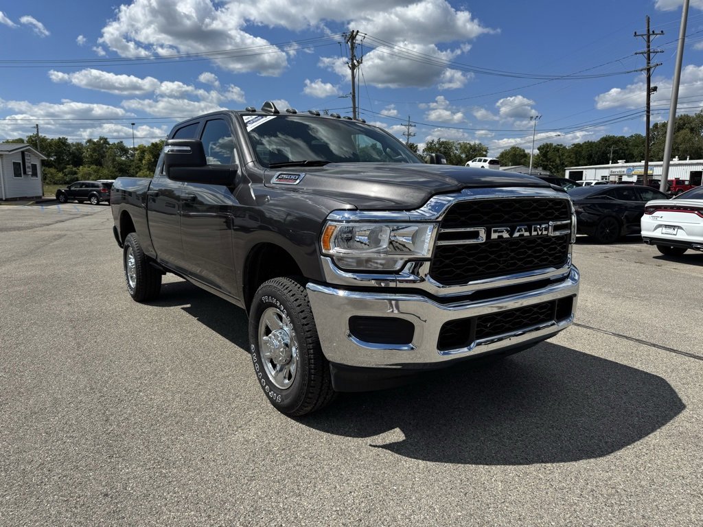 Used 2024 RAM 2500 Tradesman w/ Chrome Appearance Group image 9