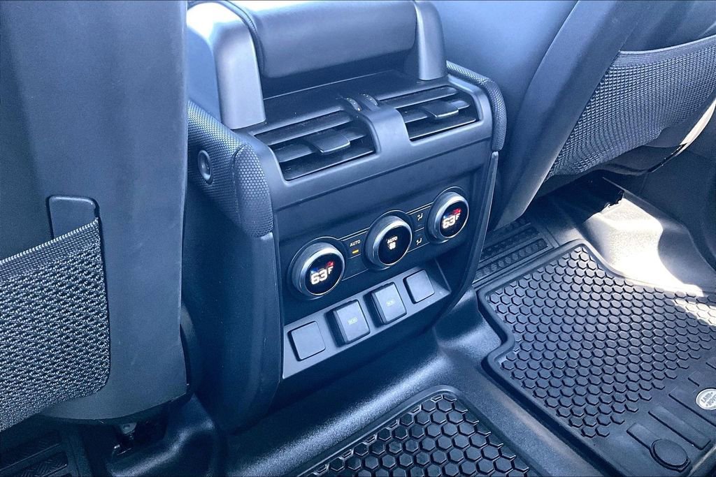 Used 2023 Land Rover Defender 110 X-Dynamic SE AWD/4WD image 25