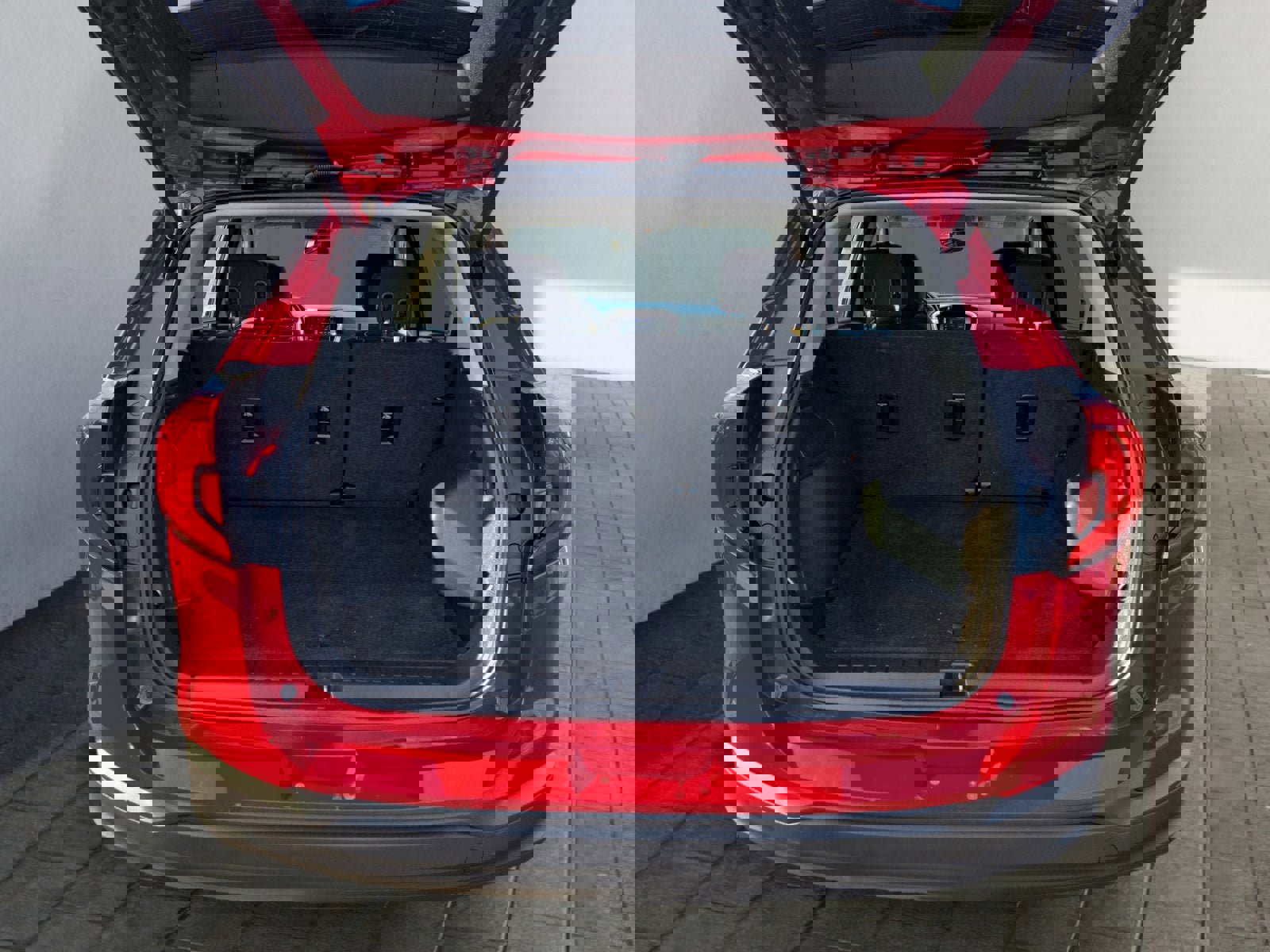 Used 2018 GMC Terrain SLE w/ Driver Convenience Package image 25