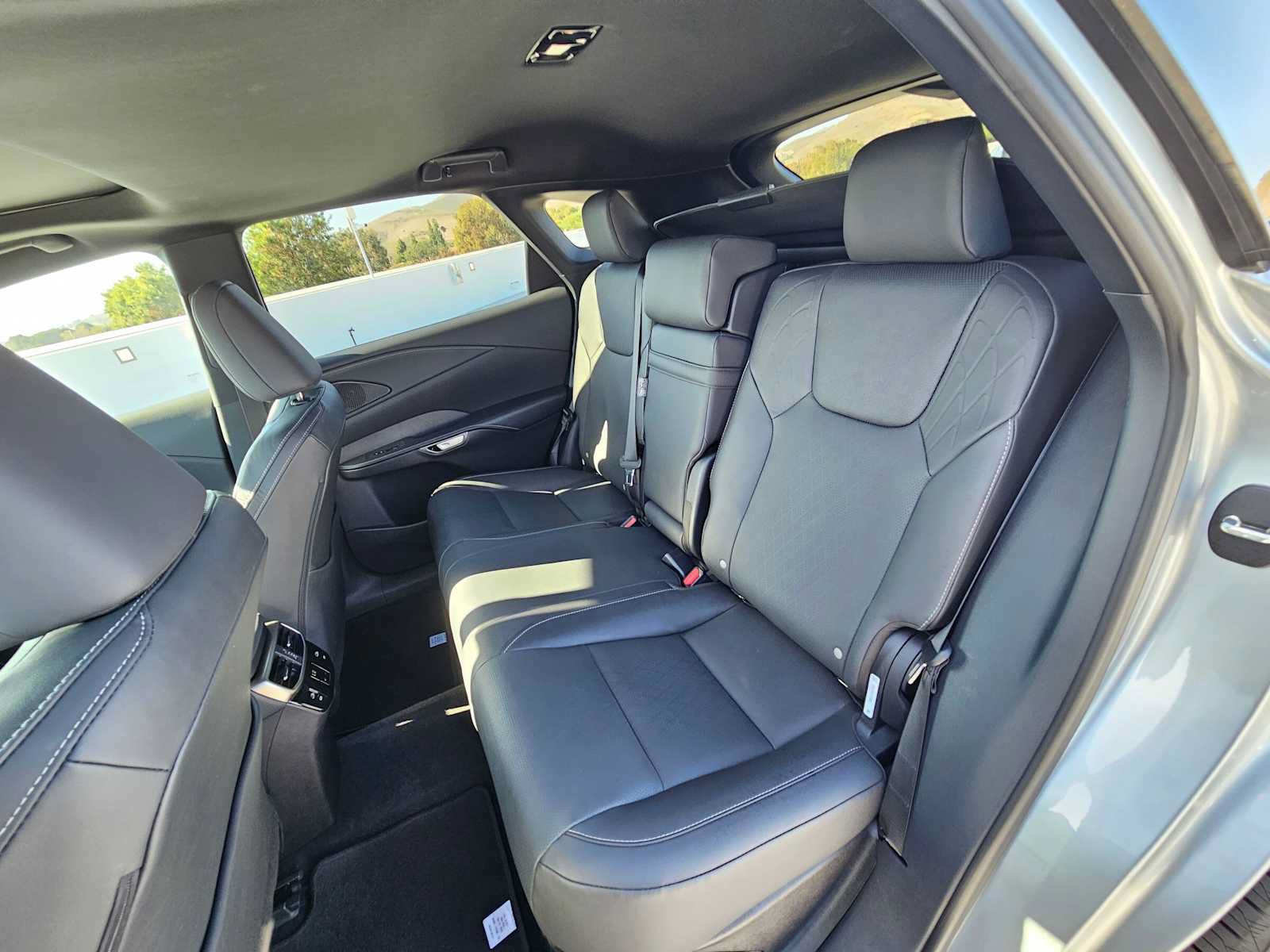 Certified 2025 Lexus RX 350 w/ Convenience Package AWD/4WD image 17