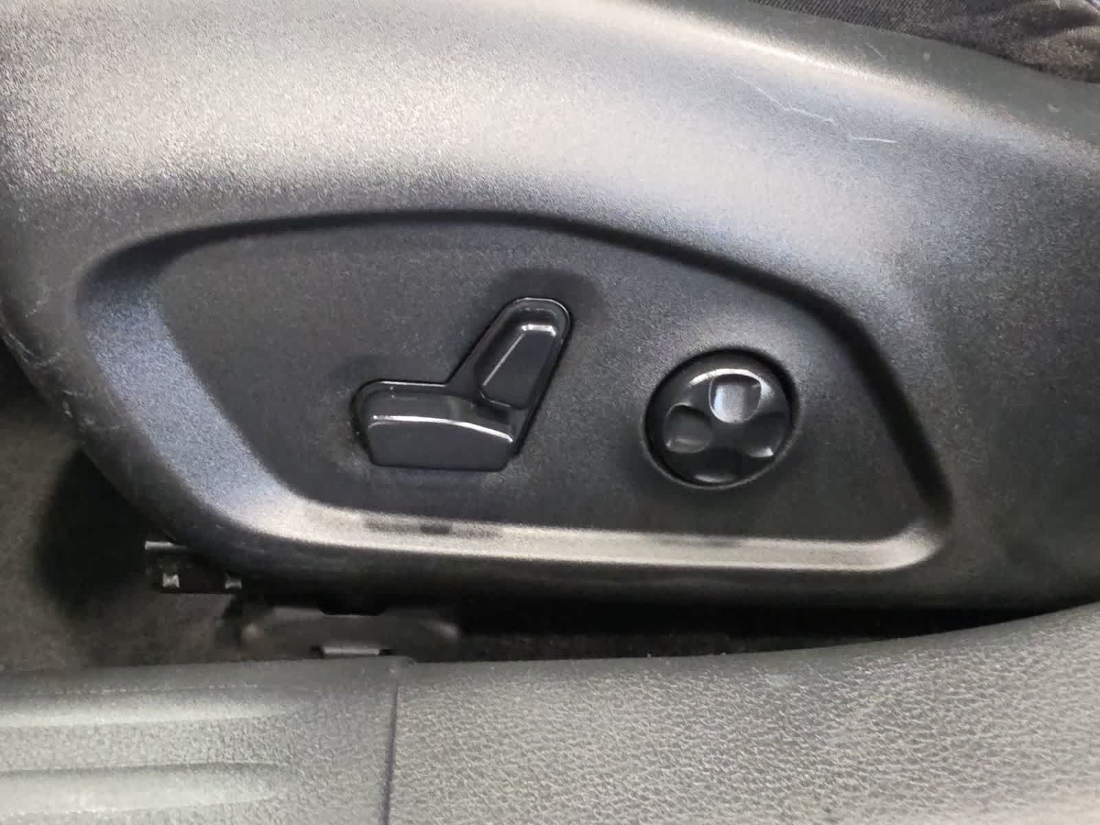 Used 2019 Jeep Compass Limited AWD/4WD image 15