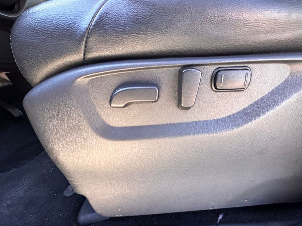 Certified 2022 Nissan Armada SL w/ Captain's Chairs Package image 12