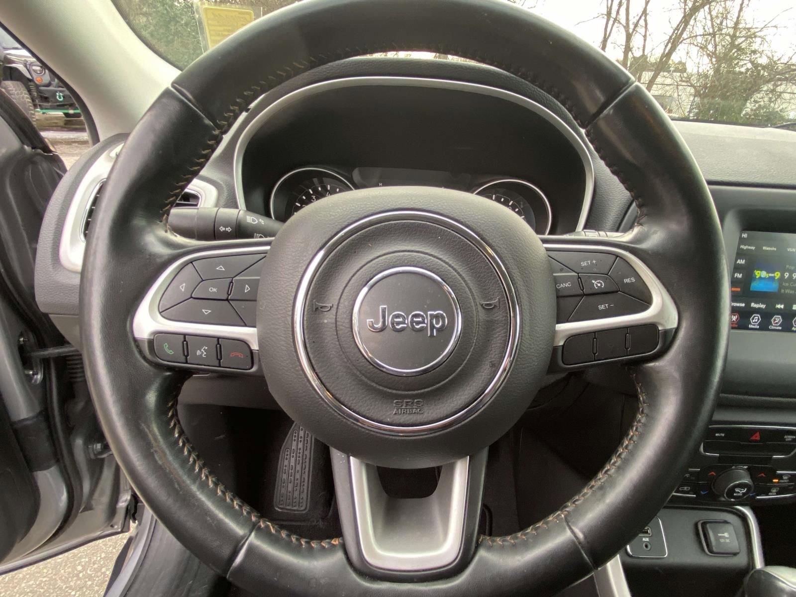 Used 2020 Jeep Compass Latitude image 19