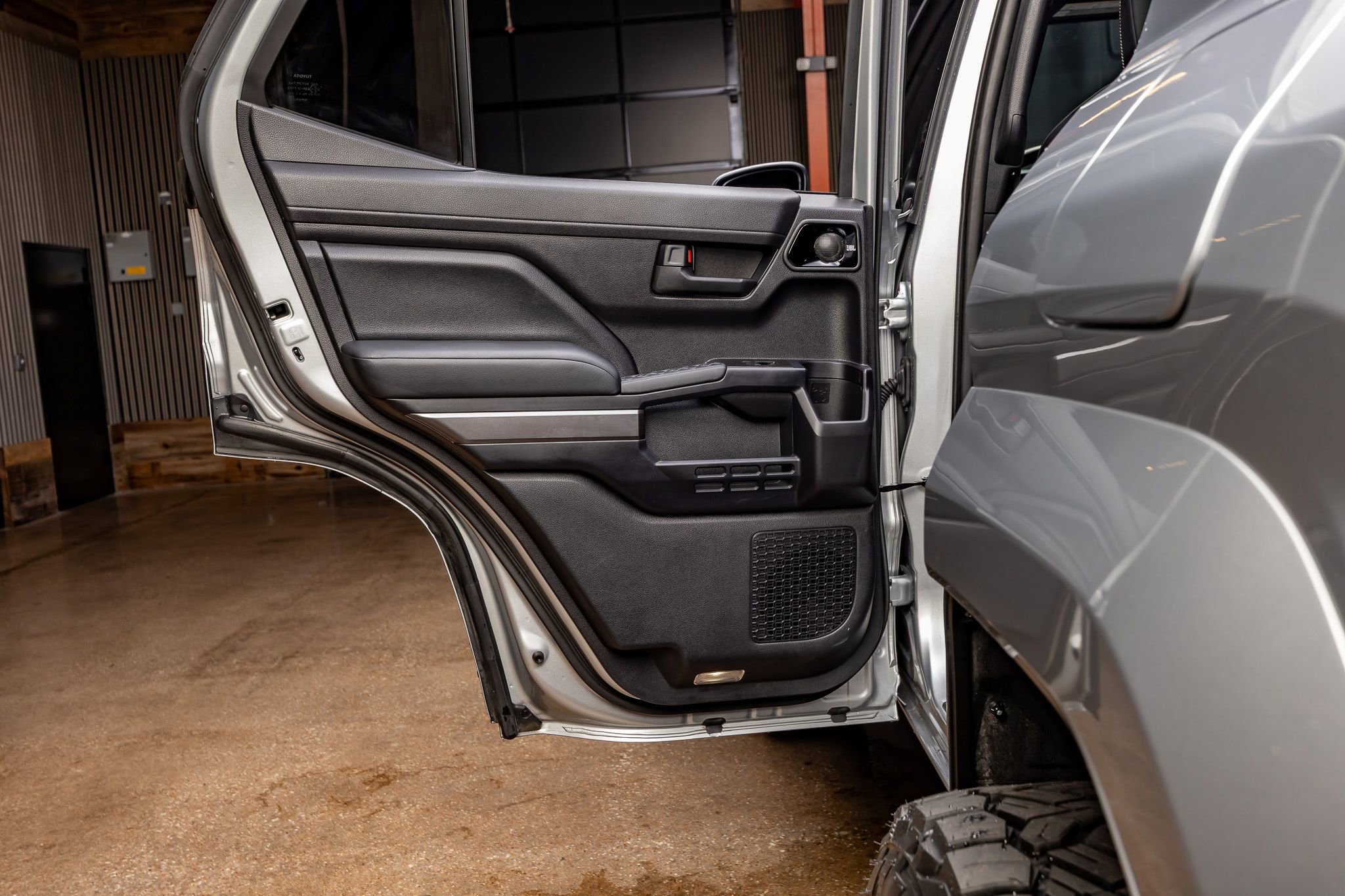 Used 2025 Toyota 4Runner TRD Off-Road Premium image 37