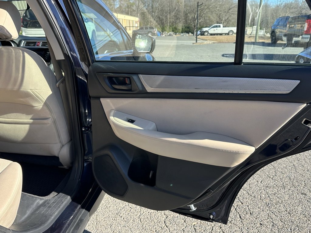 Used 2018 Subaru Outback 2.5i image 17