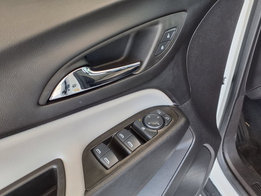 Used 2024 Chevrolet Equinox LS w/ LS Convenience Package FWD image 23