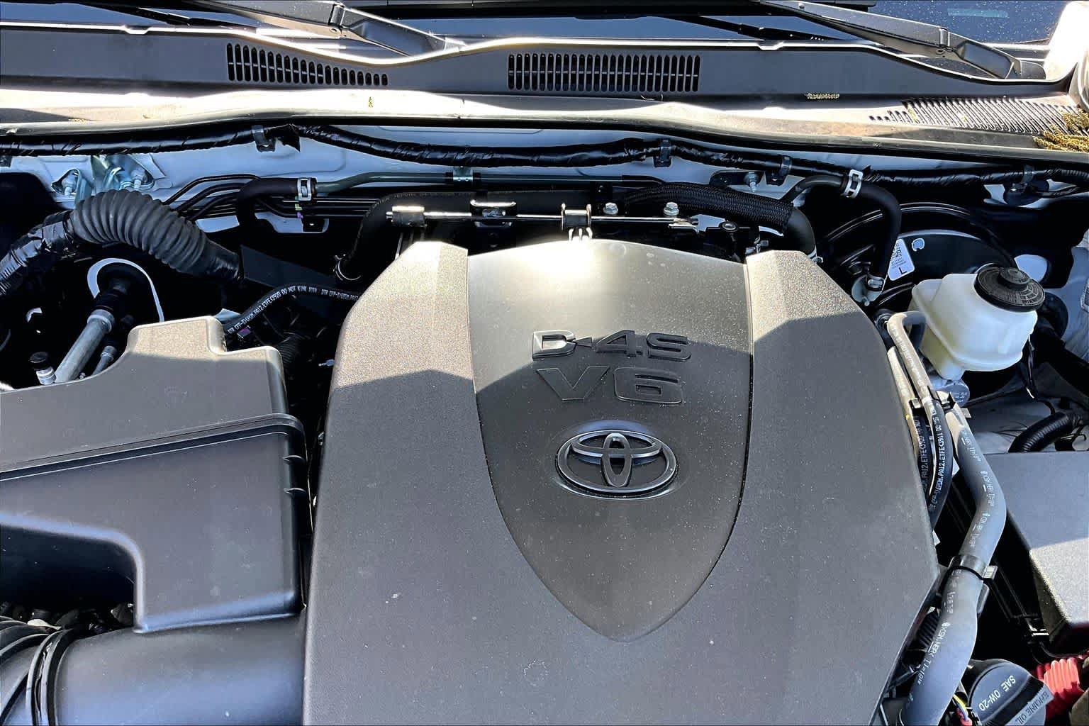 Certified 2023 Toyota Tacoma SR5 RWD image 32
