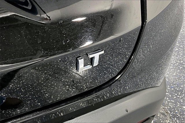 Used 2025 Chevrolet Trax LT w/ LT Convenience Package image 23