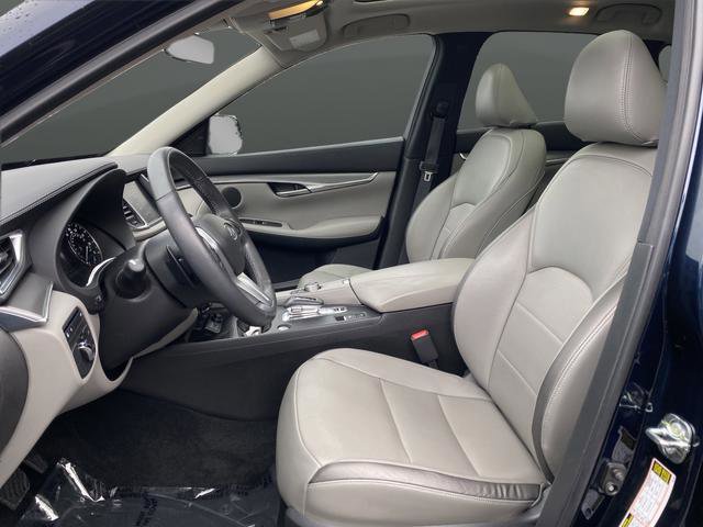 Used 2023 INFINITI QX50 Luxe image 4