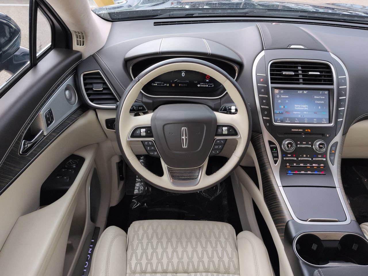 Used 2020 Lincoln Nautilus Black Label w/ Class II Trailer Tow Package AWD/4WD image 16