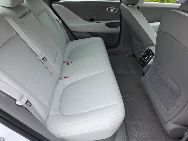 New 2025 Hyundai Ioniq 6 SEL image 25