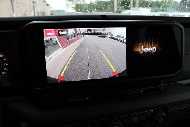 New 2027 Jeep Wrangler Unlimited Rubicon AWD/4WD image 26