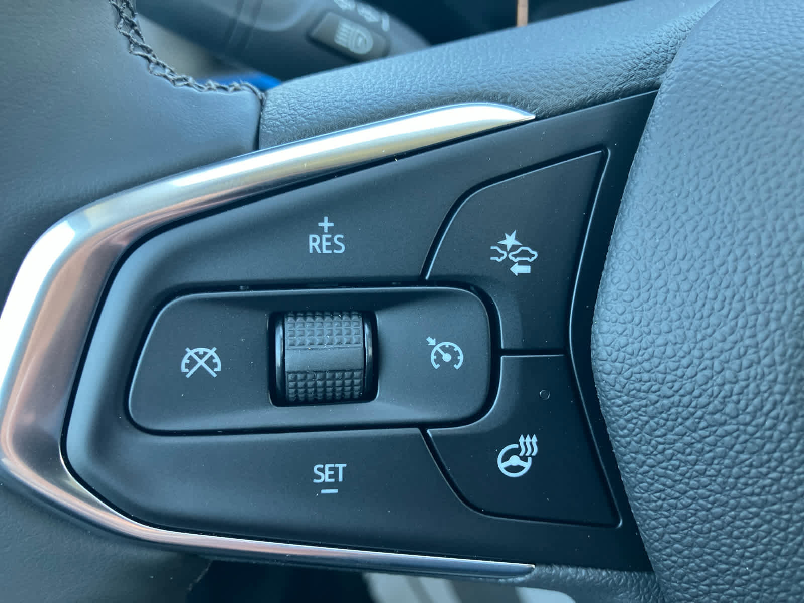 New 2026 Chevrolet Trax LT FWD image 17