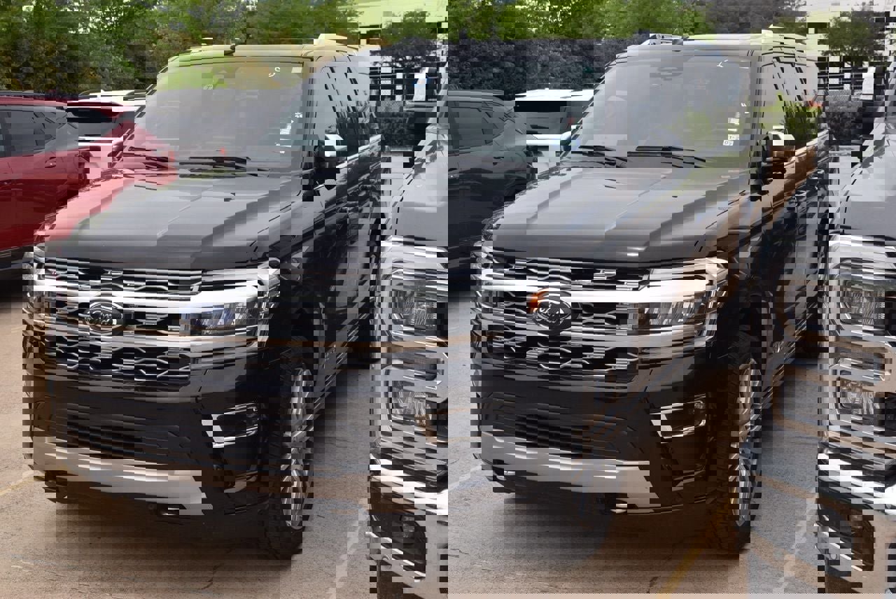 Certified 2023 Ford Expedition Max Platinum AWD/4WD image 2