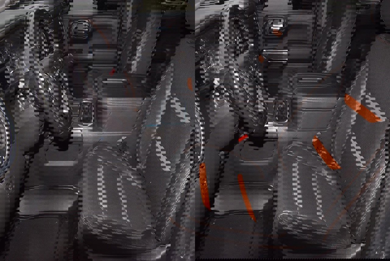 Used 2021 GMC Sierra 1500 AT4 w/ AT4 Preferred Package image 13