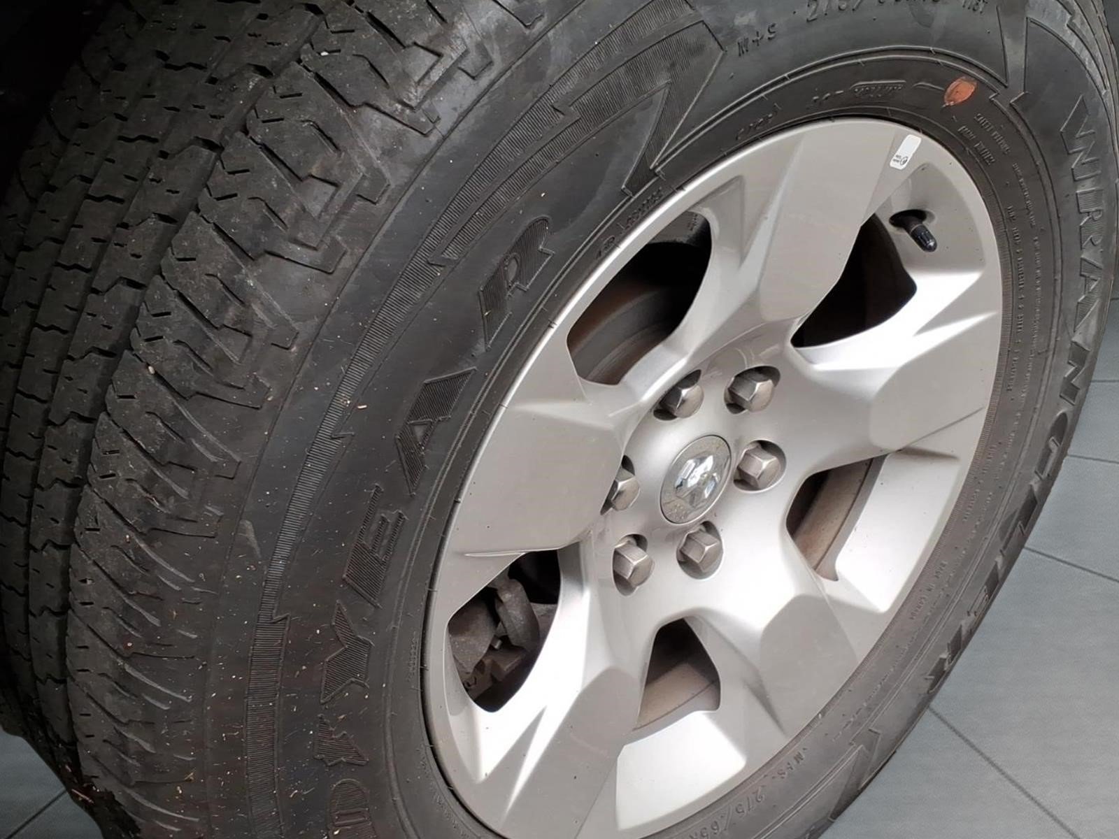 Used 2025 RAM 1500 Big Horn AWD/4WD image 5