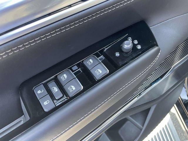 Certified 2025 Jeep Grand Wagoneer 4WD image 24