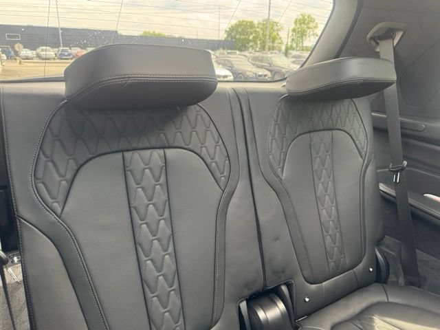 Certified 2025 BMW ALPINA XB7 AWD/4WD image 31