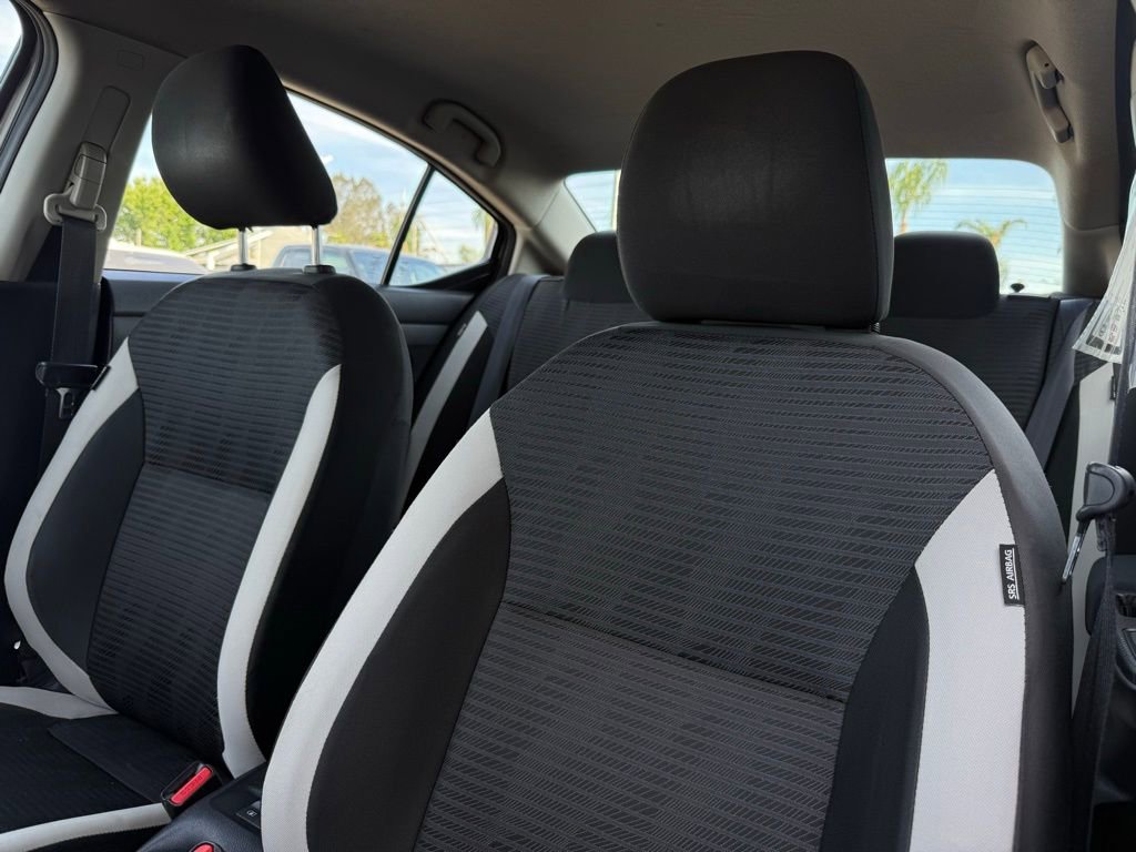 Used 2021 Nissan Versa SV image 15