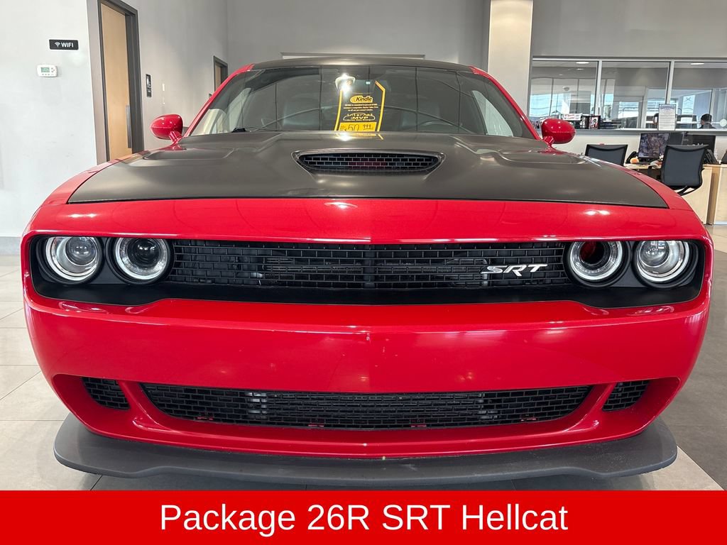 Used 2016 Dodge Challenger SRT Hellcat RWD video 2