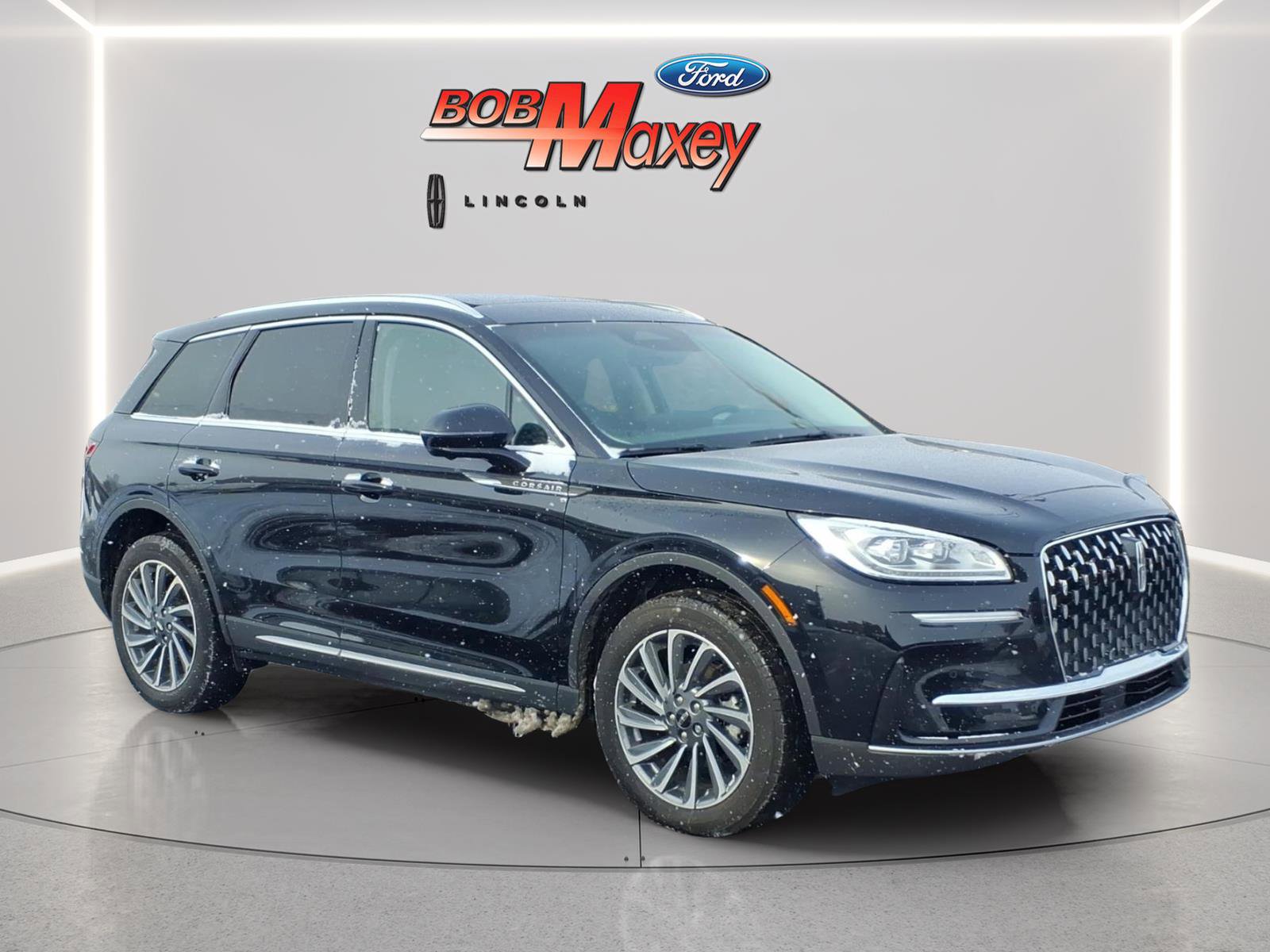 Used 2023 Lincoln Corsair Reserve w/ Equipment Group 201A image 3