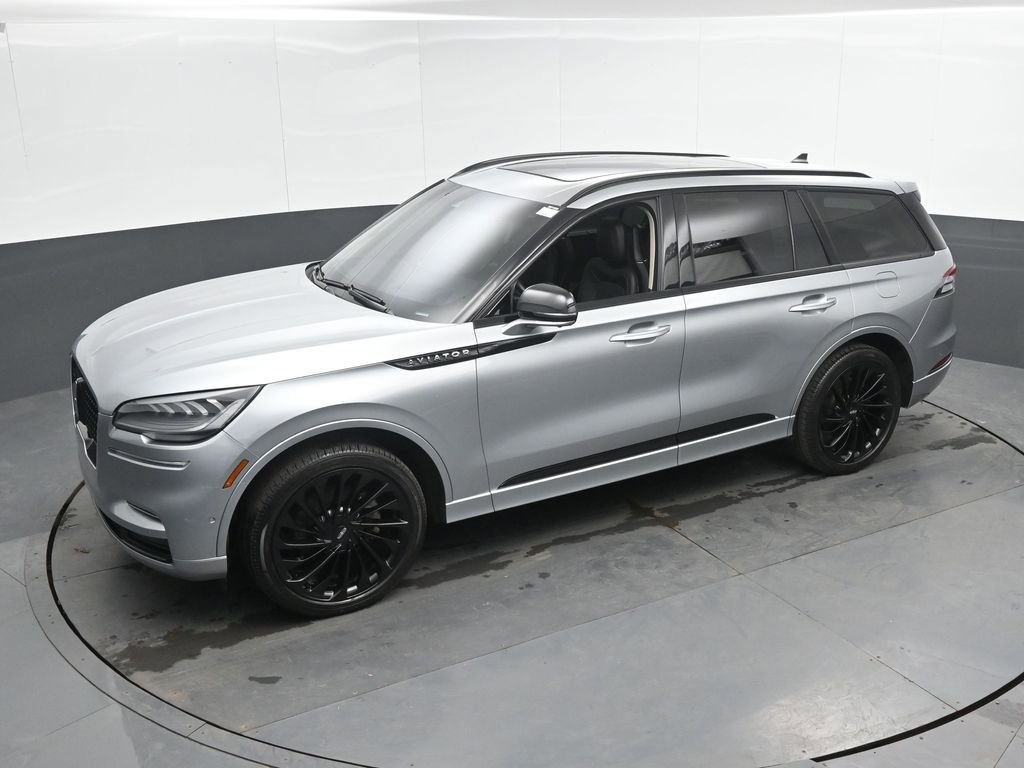 Used 2023 Lincoln Aviator Reserve w/ Equipment Group 201A image 44