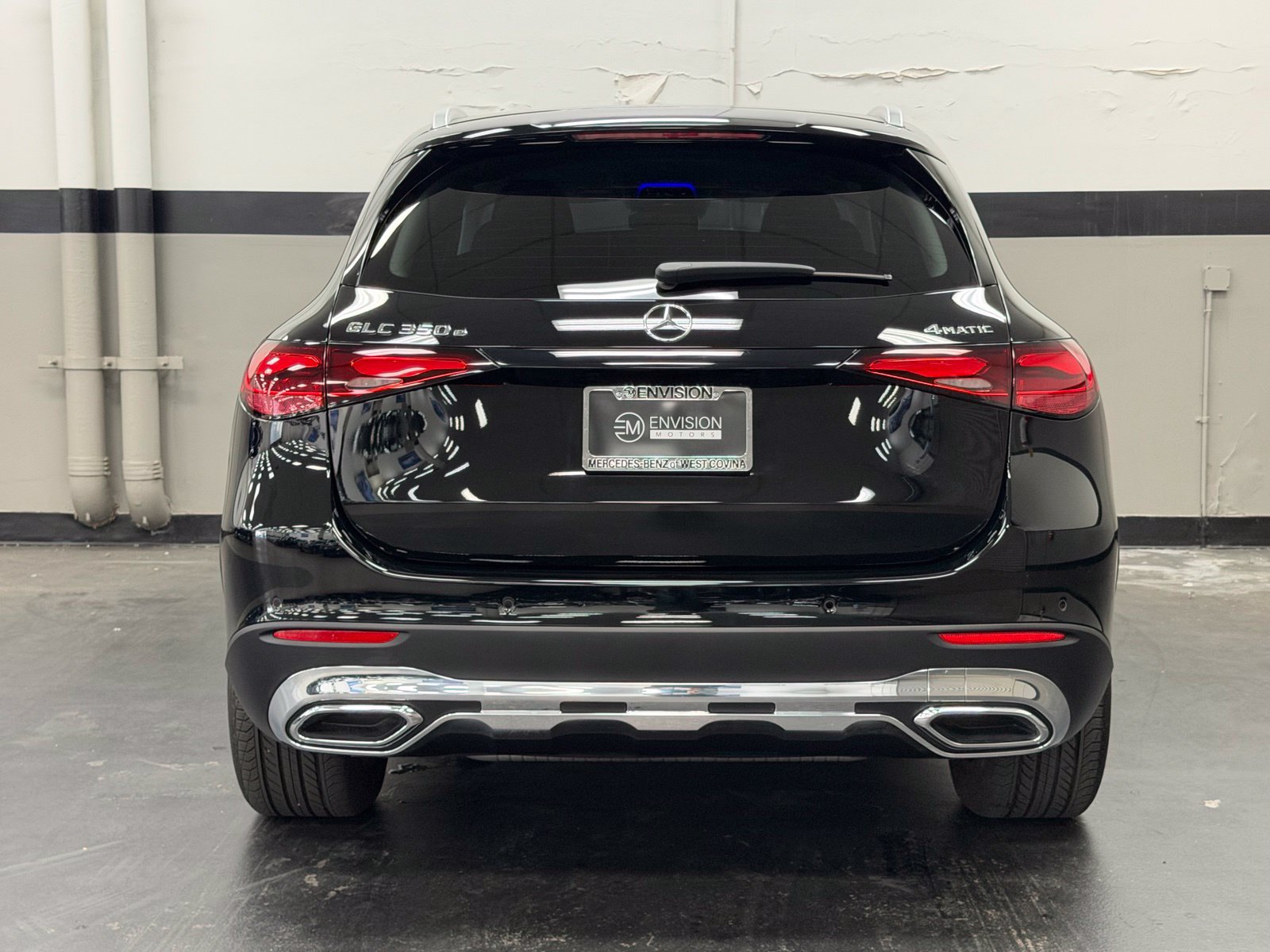 Used 2025 Mercedes-Benz GLC 350e 4MATIC image 11