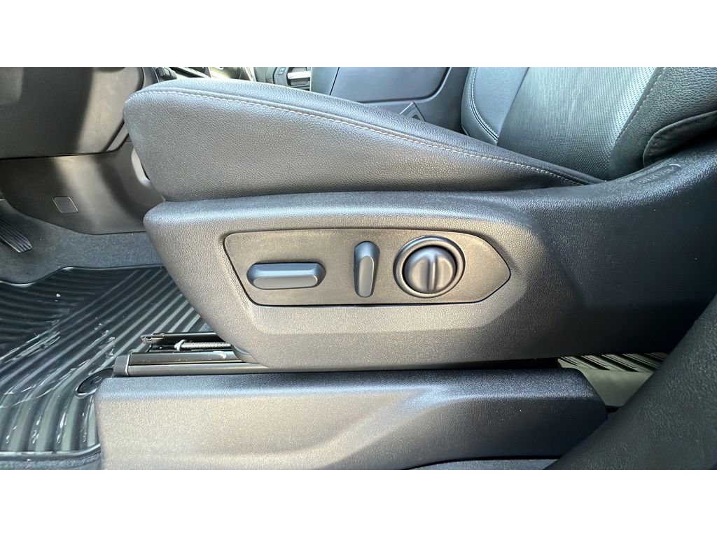 Certified 2023 Chevrolet Silverado 3500 LTZ w/ LTZ Plus Package image 25