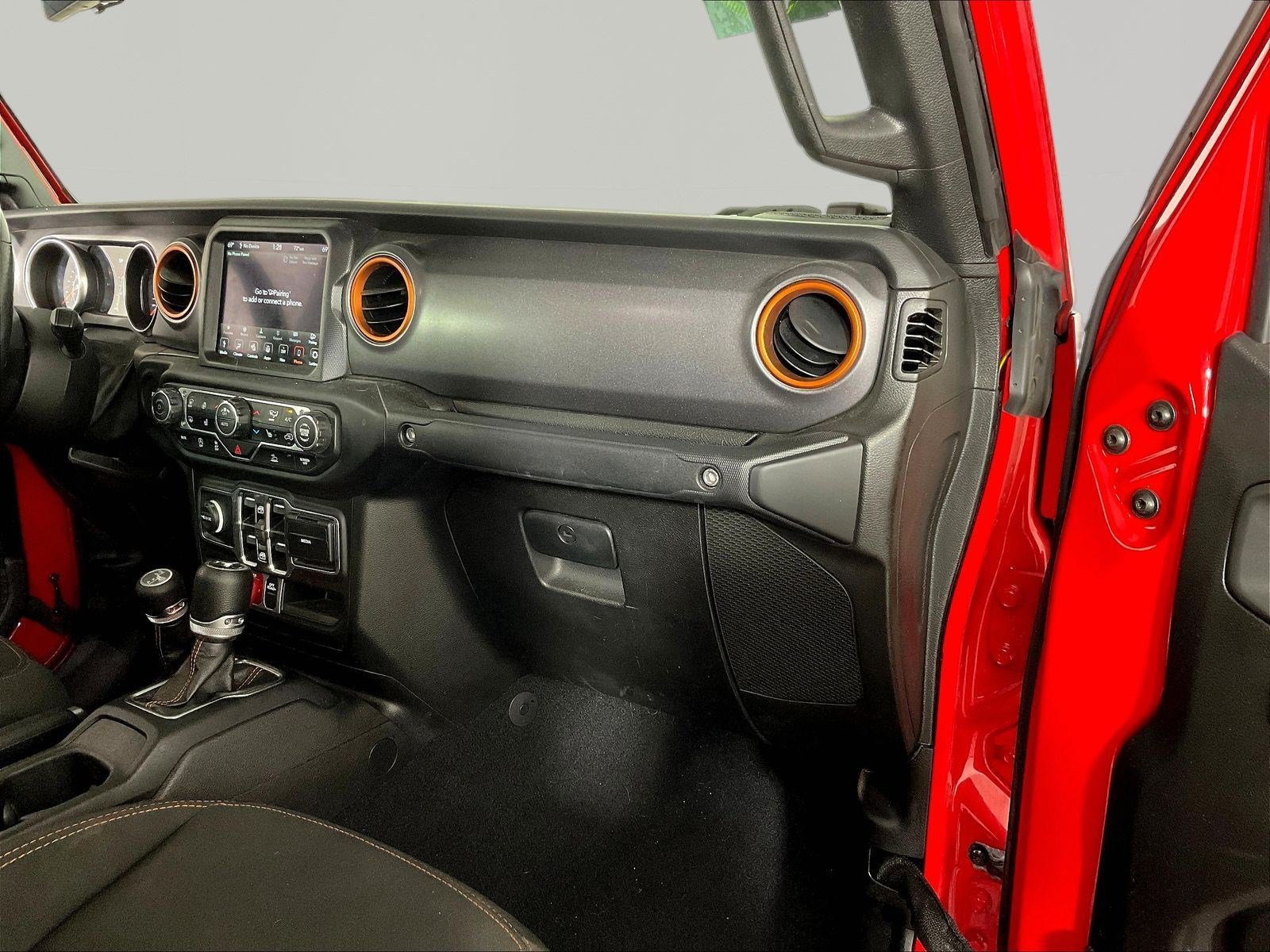 Used 2023 Jeep Gladiator Mojave w/ Cold Weather Group AWD/4WD image 27