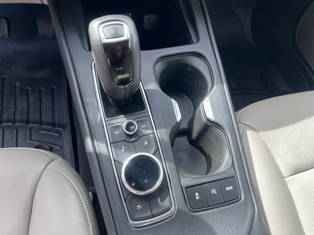 Used 2019 Cadillac XT4 Premium Luxury AWD/4WD image 19