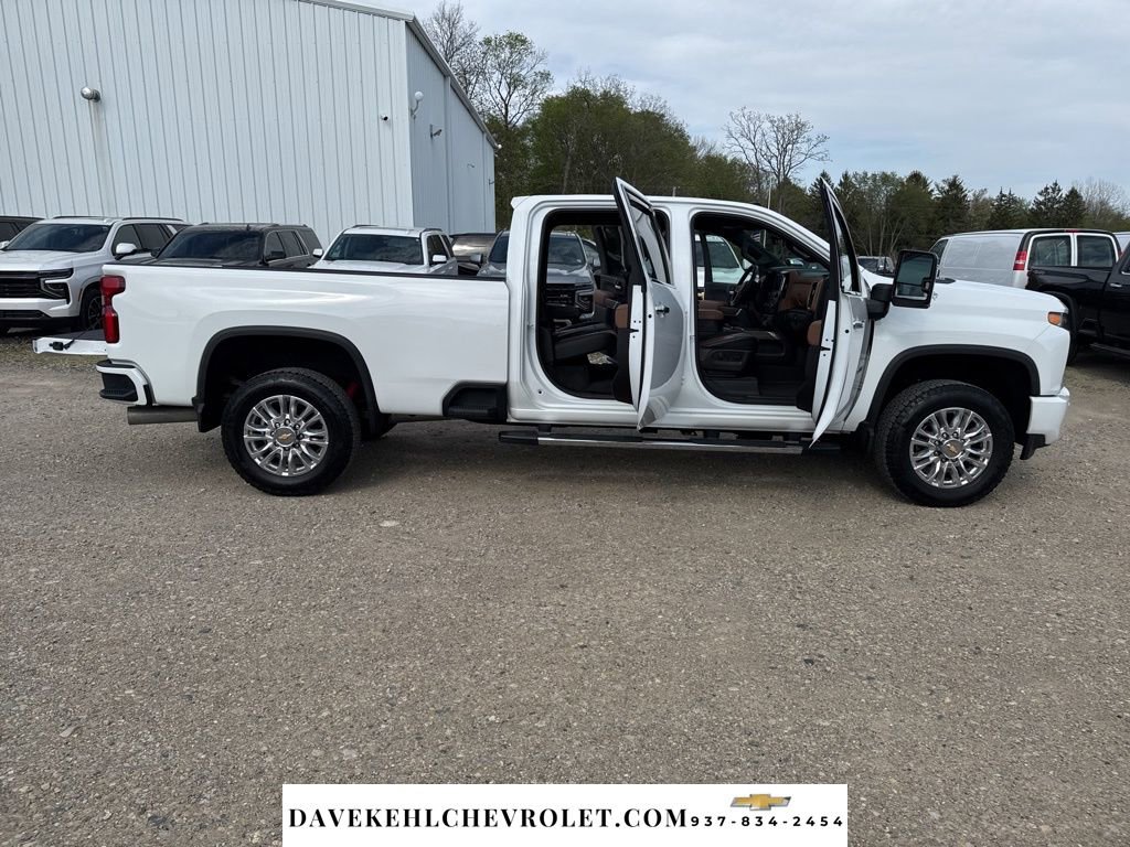 Used 2023 Chevrolet Silverado 3500 High Country w/ Z71 Off-Road Package image 34