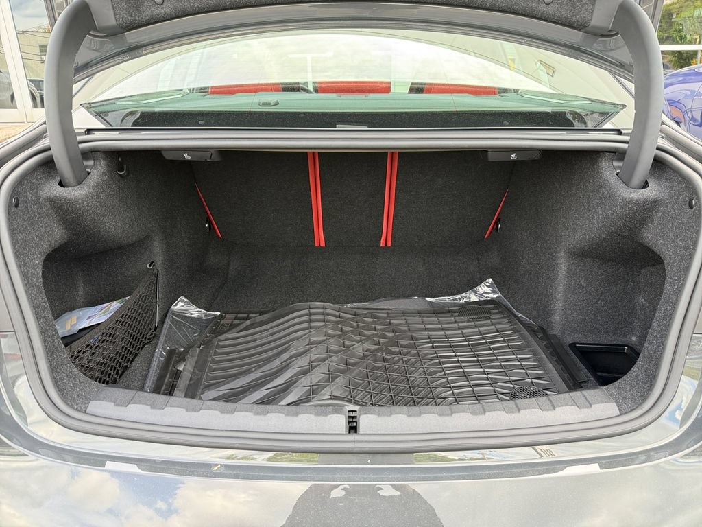 Used 2026 BMW M3 RWD image 39