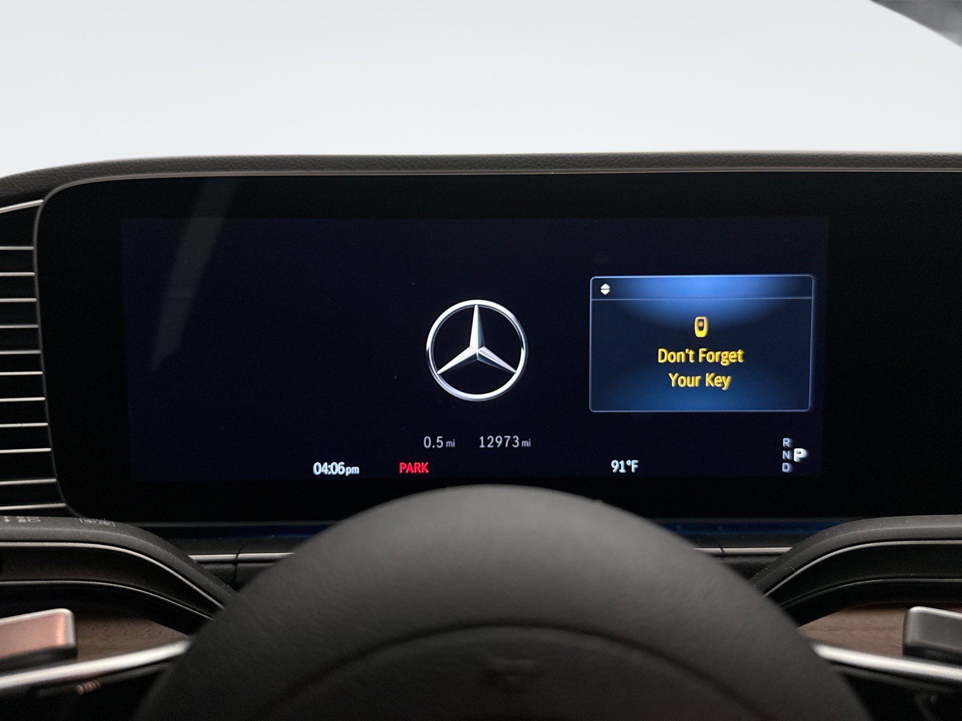 Used 2025 Mercedes-Benz GLE 450e 4MATIC image 9
