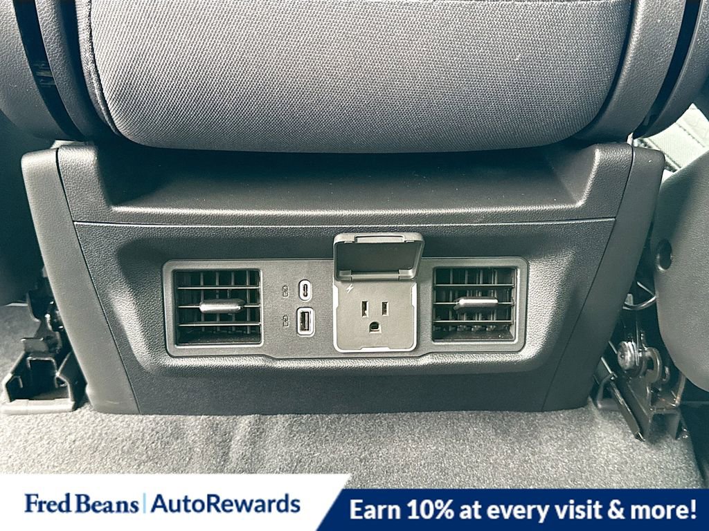 New 2026 GMC Sierra 1500 SLE image 25