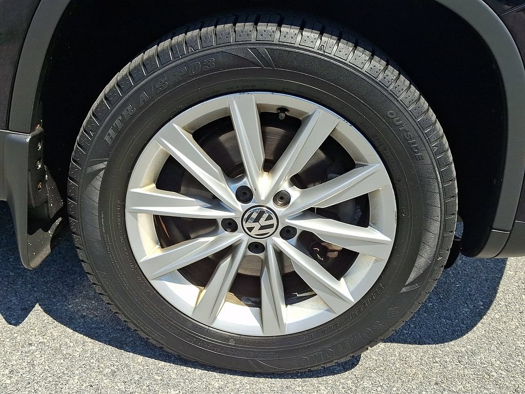 Used 2015 Volkswagen Tiguan SE AWD/4WD image 9
