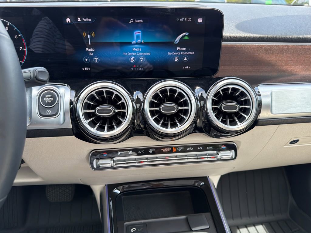 Certified 2023 Mercedes-Benz GLB 250 image 6
